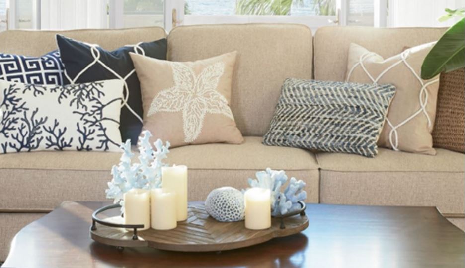 PILLOW 101—REFRESH YOUR LOOK WITH A THROW PILLOW MAKEOVER